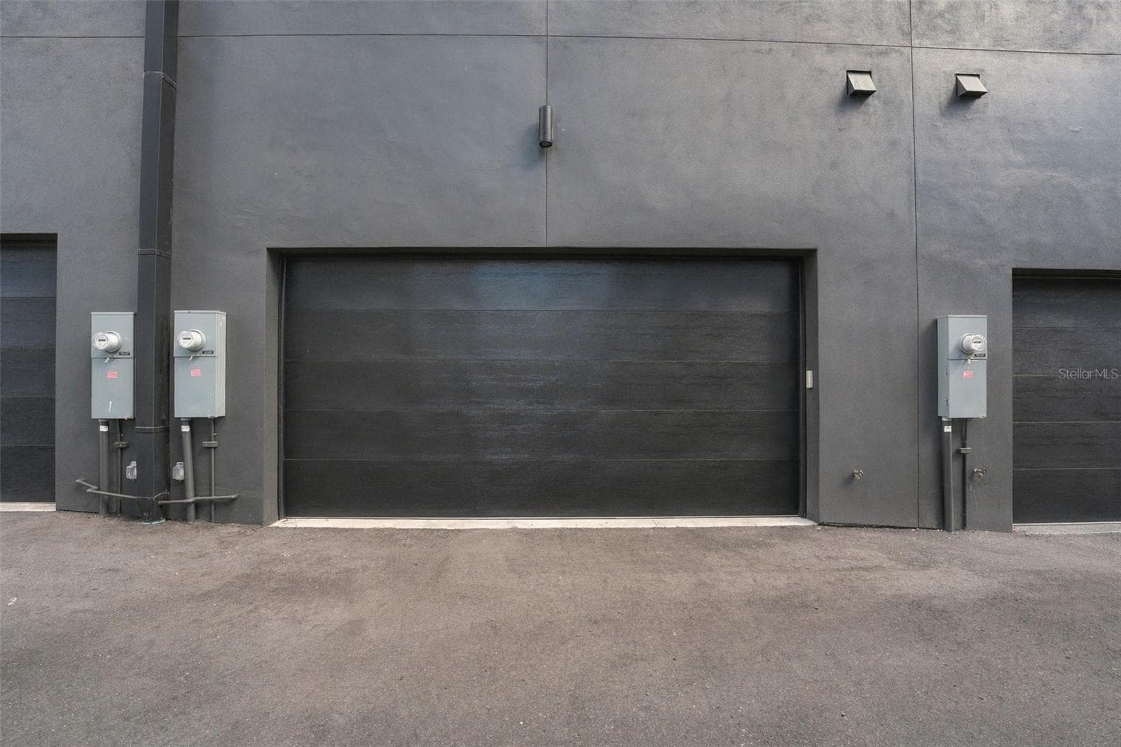 2 stall garage - 1218 E KAY ST #27, TAMPA