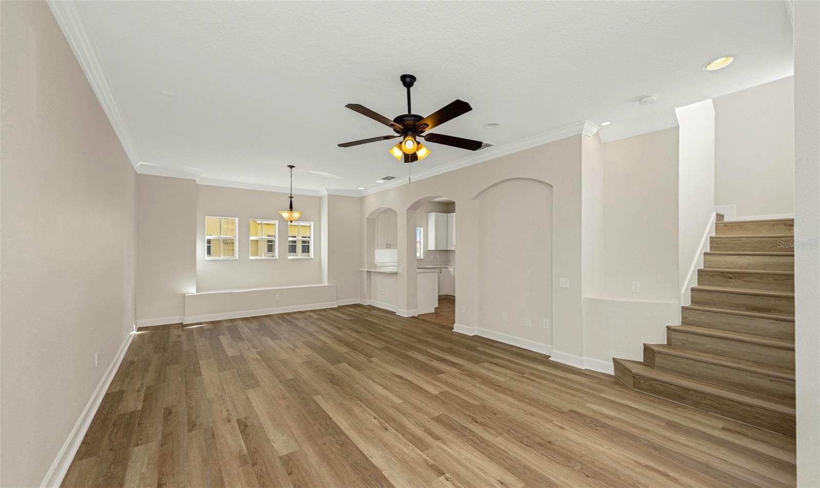Living Room - 612 105TH TER N, ST PETERSBURG