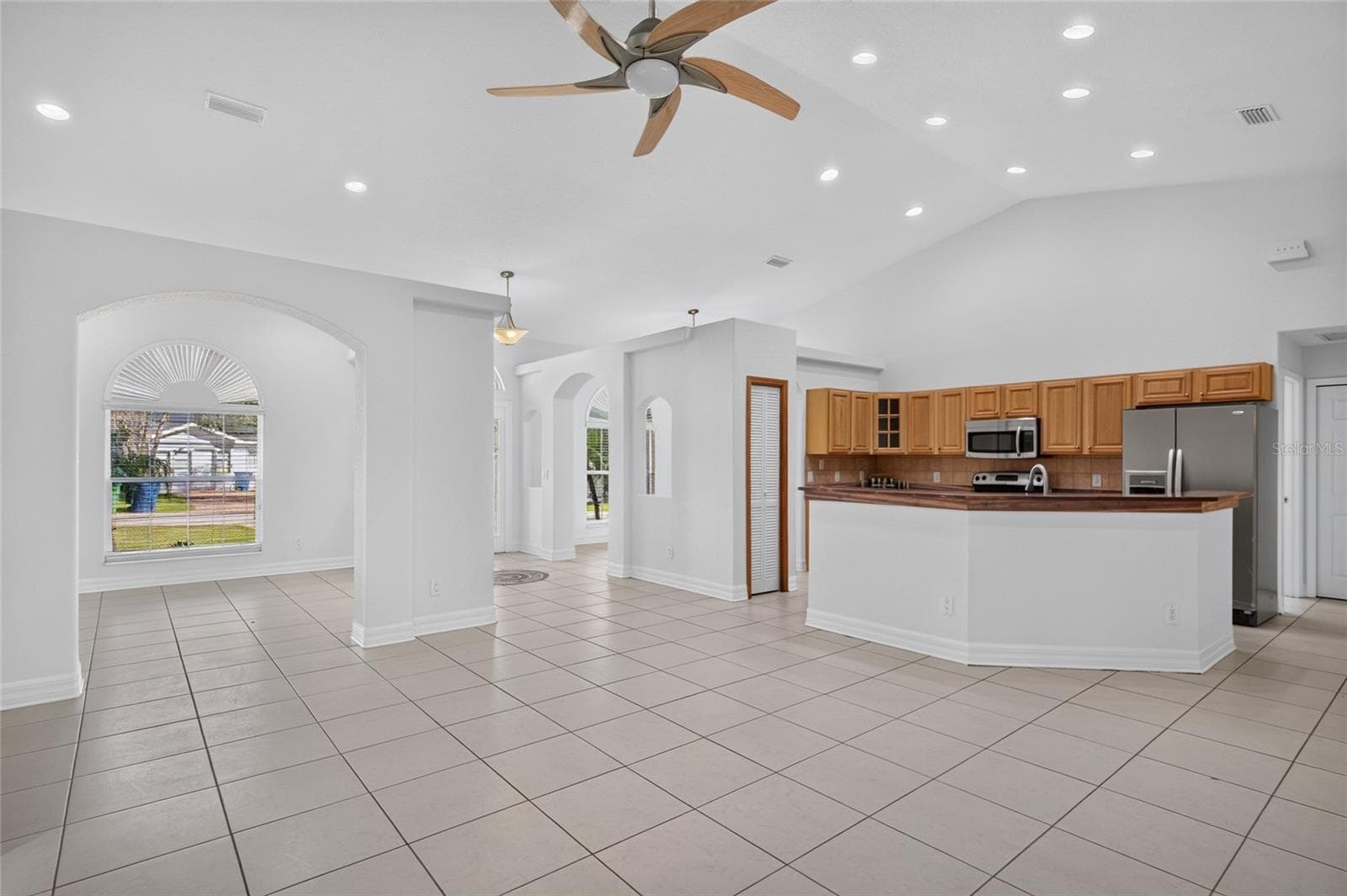 Single Family Residence at 2108 W CORDELIA ST, TAMPA, photo 17 of 60