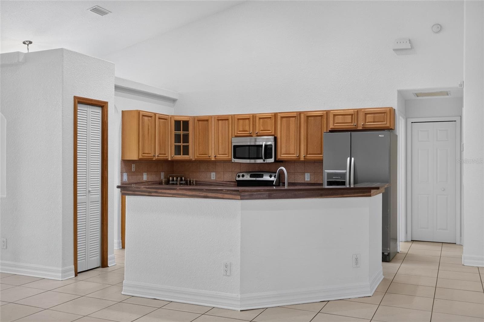 Single Family Residence at 2108 W CORDELIA ST, TAMPA, photo 18 of 60