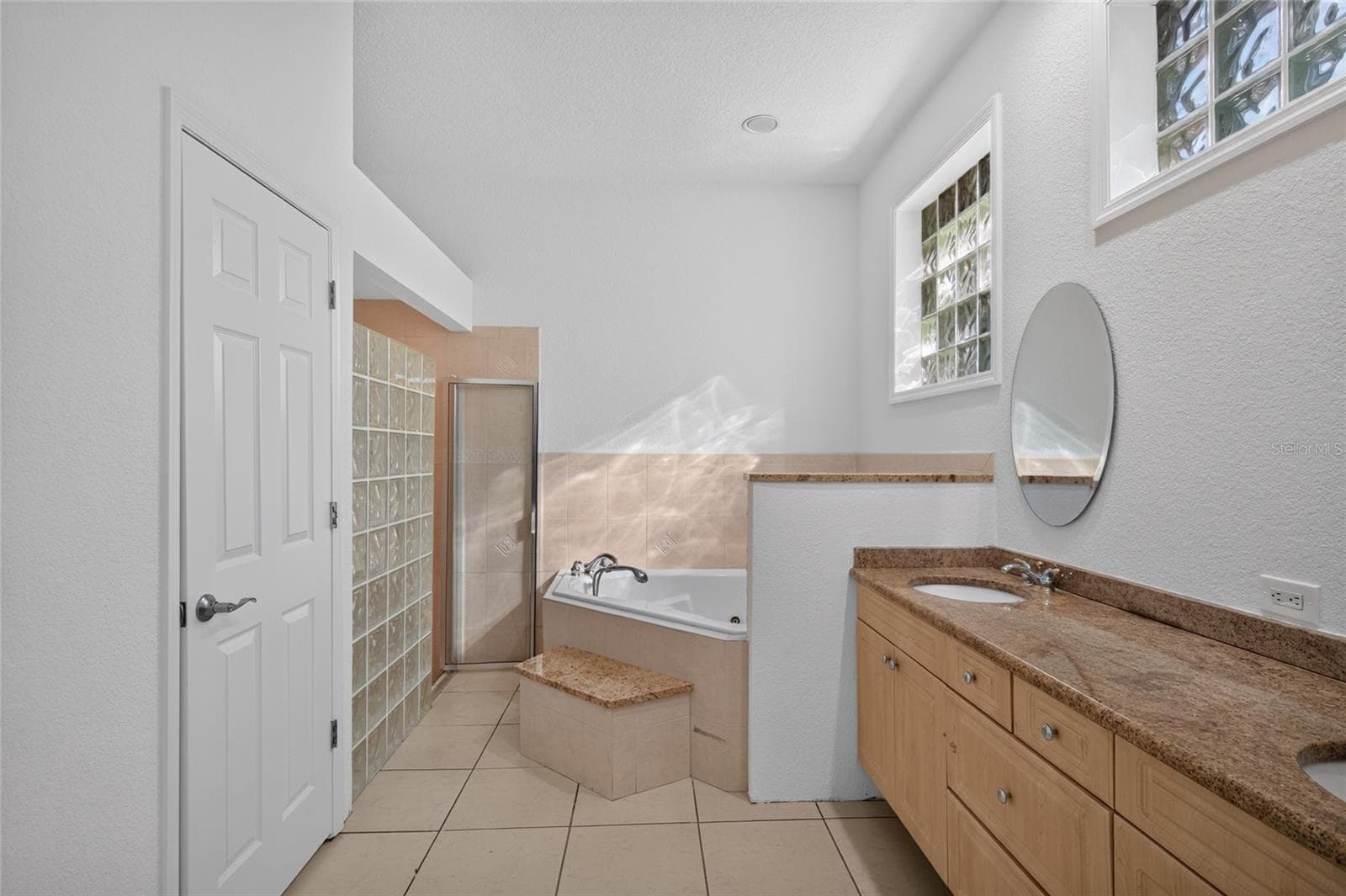 Single Family Residence at 2108 W CORDELIA ST, TAMPA, photo 27 of 60