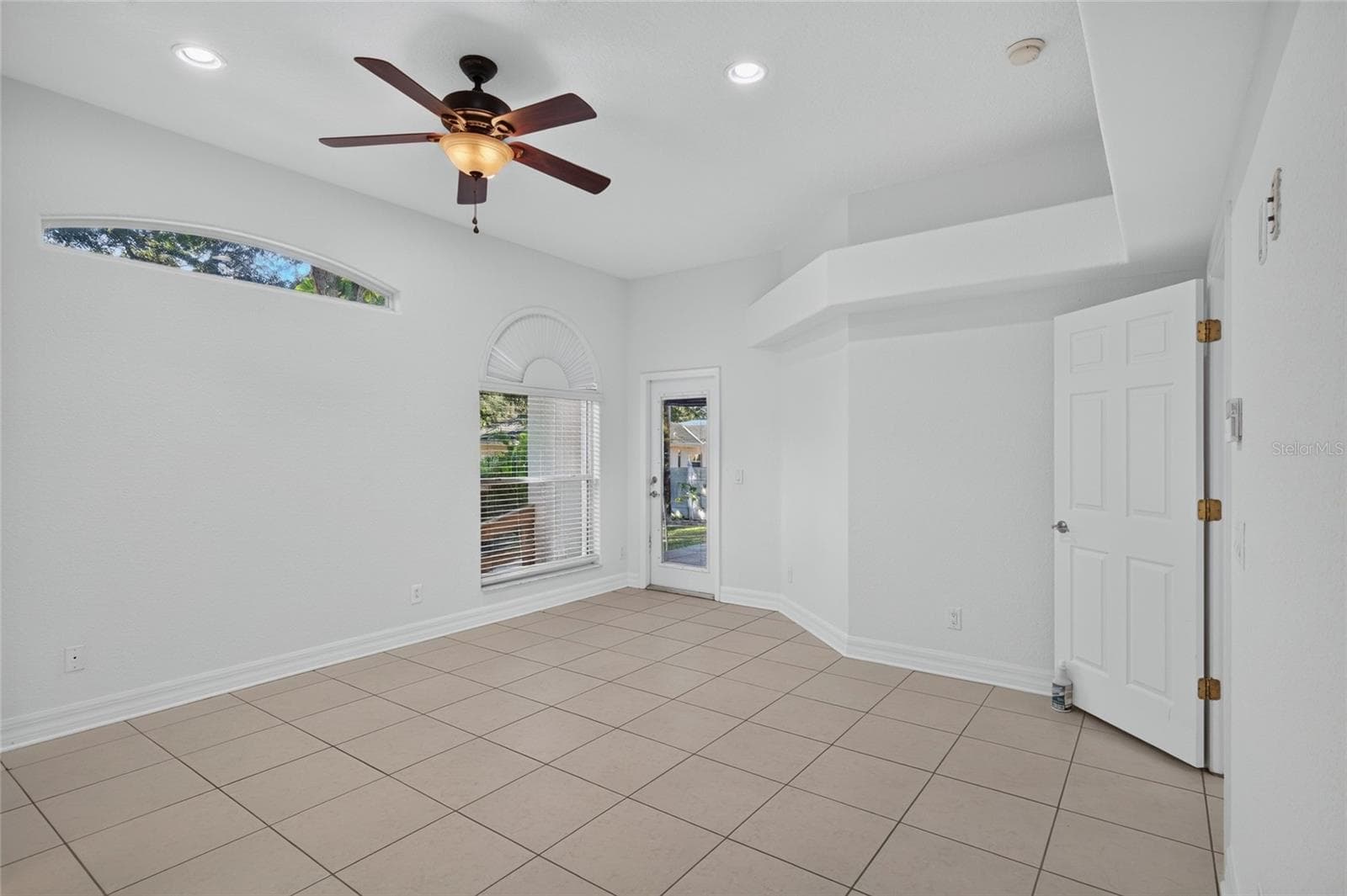 Single Family Residence at 2108 W CORDELIA ST, TAMPA, photo 31 of 60
