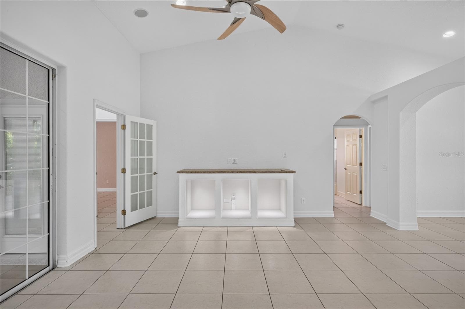 Single Family Residence at 2108 W CORDELIA ST, TAMPA, photo 32 of 60