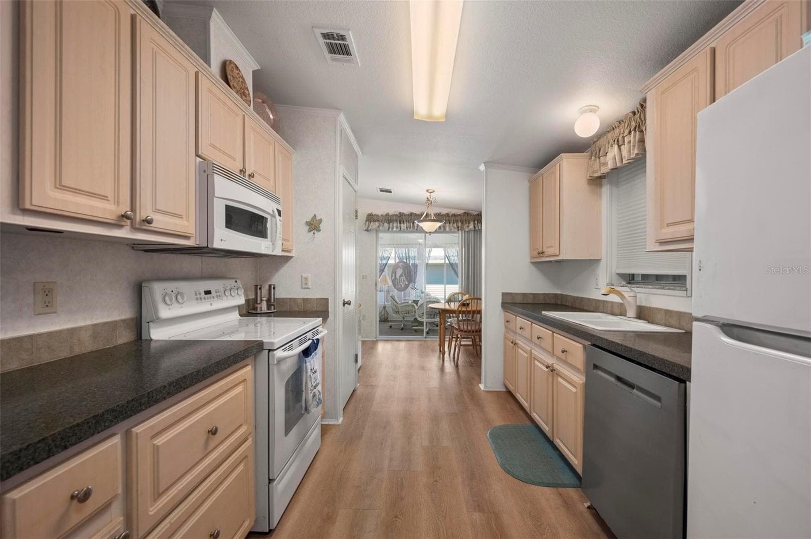 Manufactured Home at 1000 KINGS HWY #163, PORT CHARLOTTE, photo 11 of 63