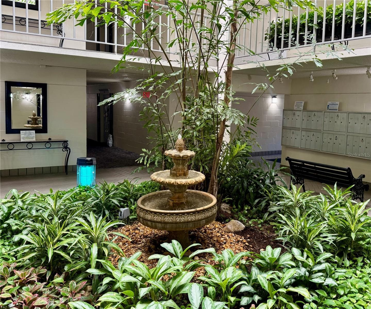 Condominium at 3325 BAYSHORE BLVD #F31, TAMPA, photo 5 of 27
