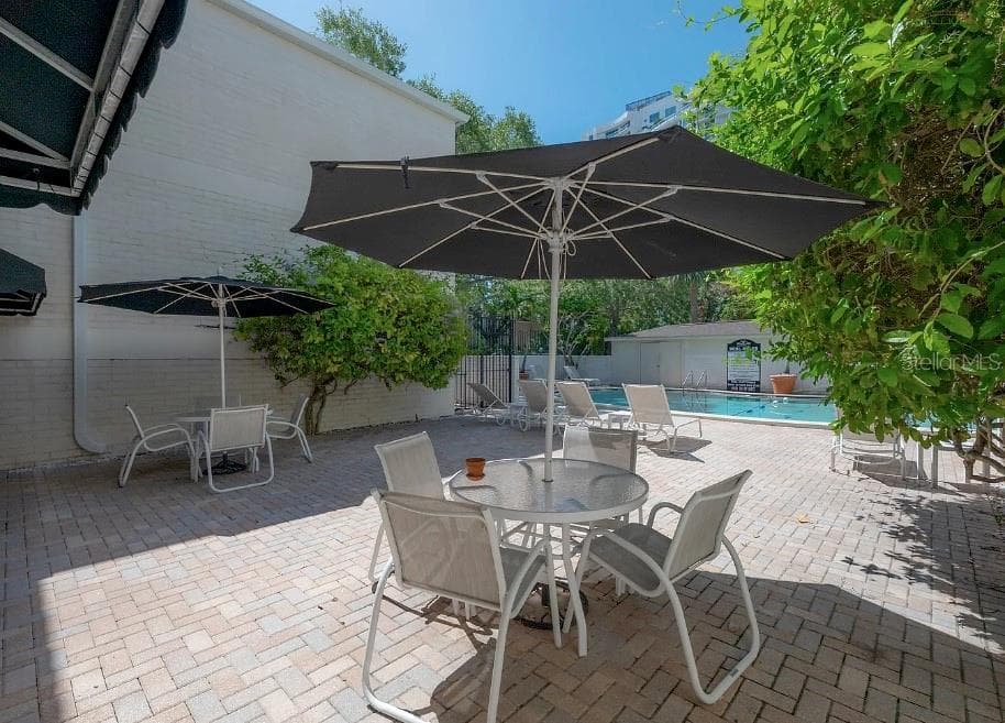 Condominium at 3325 BAYSHORE BLVD #F31, TAMPA, photo 22 of 27