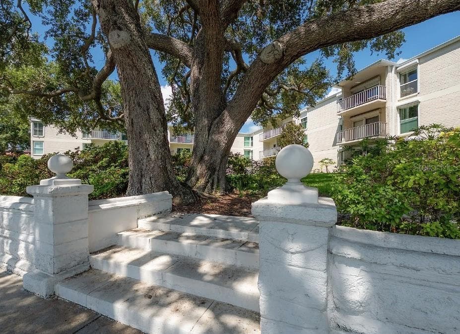Condominium at 3325 BAYSHORE BLVD #F31, TAMPA, photo 26 of 27