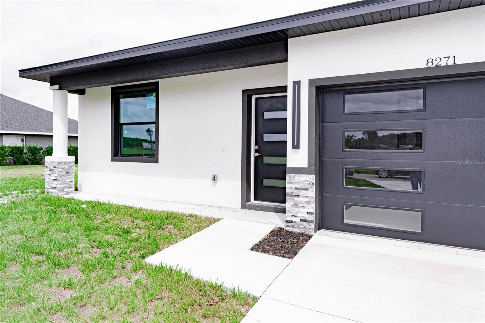 Duplex at 8269 - 8271 COZUMEL LN, SEBRING, photo 16 of 63