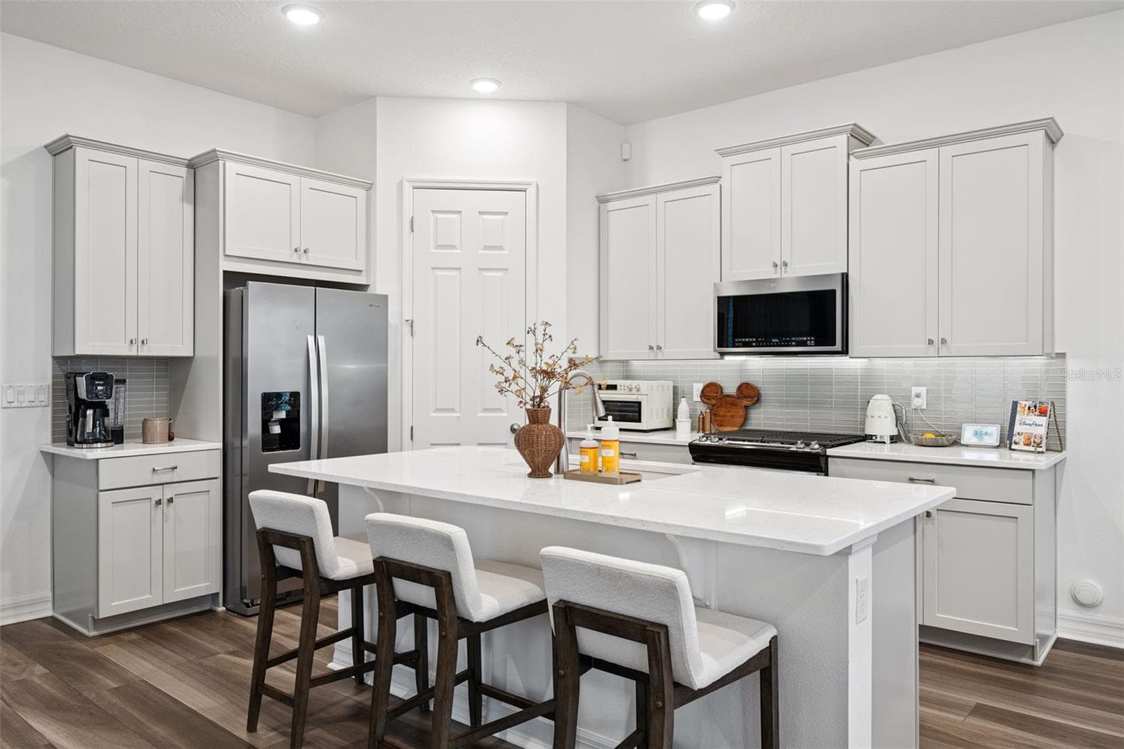 Center Island with Sink and Bar - 7313 TIDEPOOL PL, CELEBRATION
