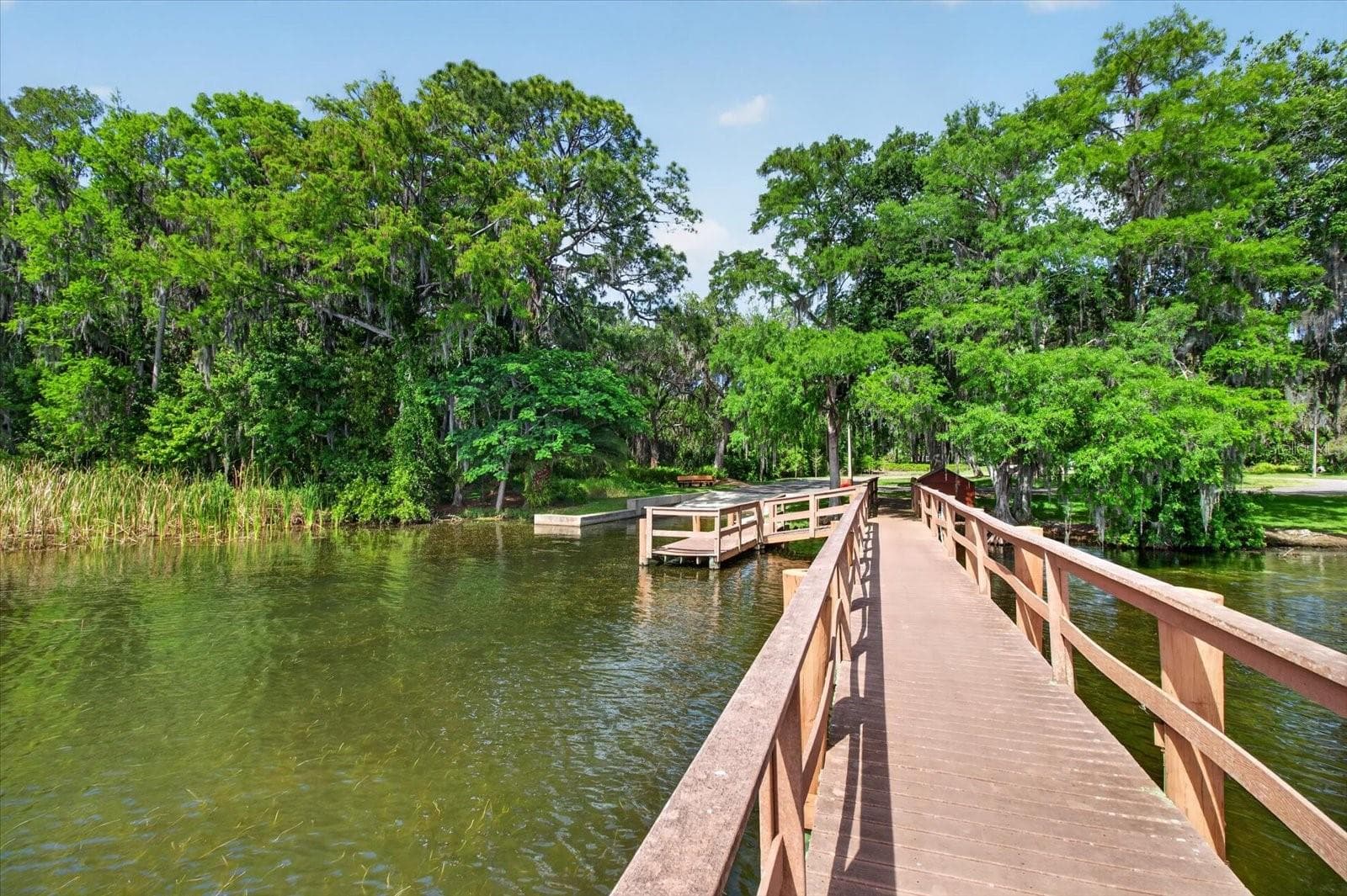 Presidents Landing Private park and boat launch and marina. - 3763 EXECUTIVE DR, PALM HARBOR