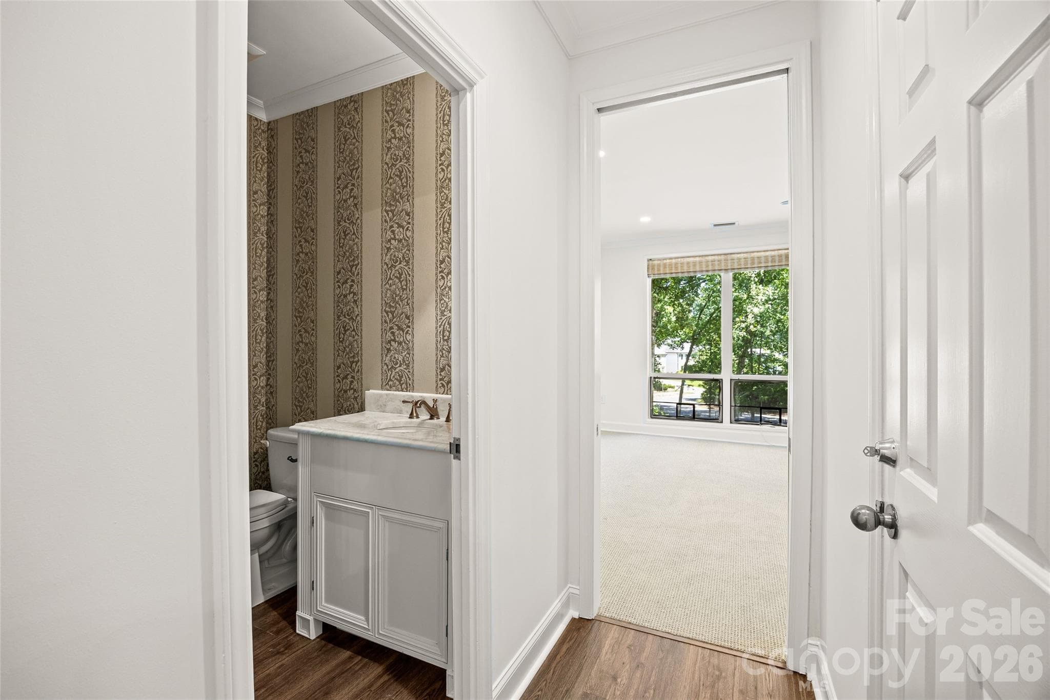 Hall bath - 922 Cherokee Road, Charlotte