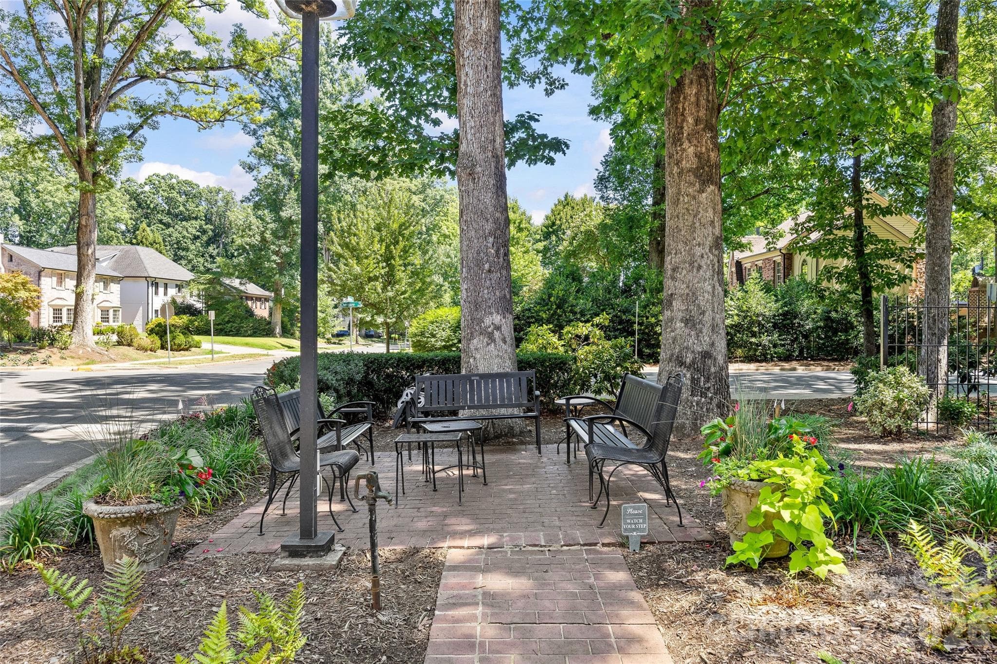 Garden - 922 Cherokee Road, Charlotte