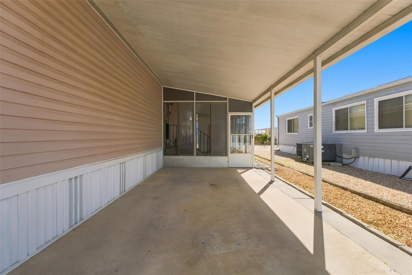 Manufactured Home at 7318 GRAND PINE DR, HUDSON, photo 2 of 30