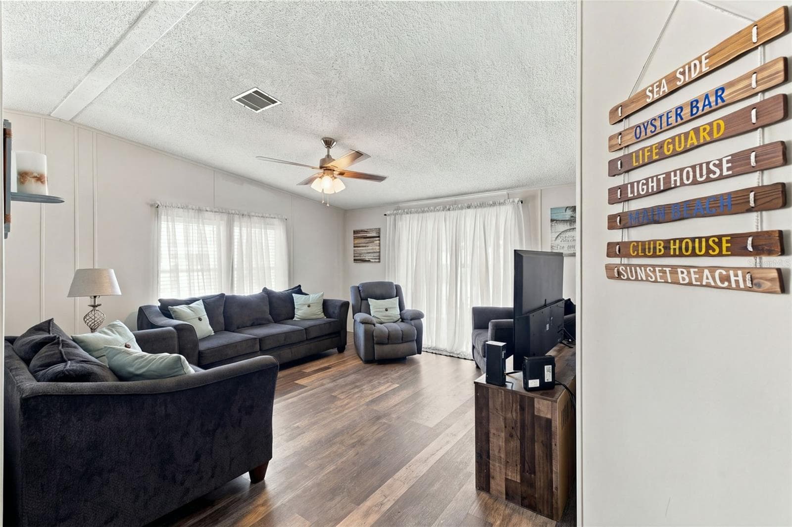 Manufactured Home at 7318 GRAND PINE DR, HUDSON, photo 6 of 30
