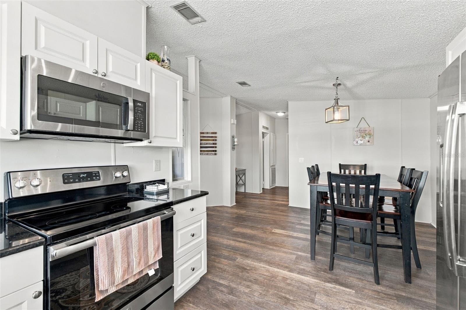 Manufactured Home at 7318 GRAND PINE DR, HUDSON, photo 12 of 30