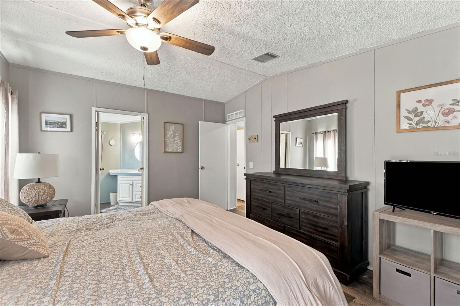 Manufactured Home at 7318 GRAND PINE DR, HUDSON, photo 18 of 30