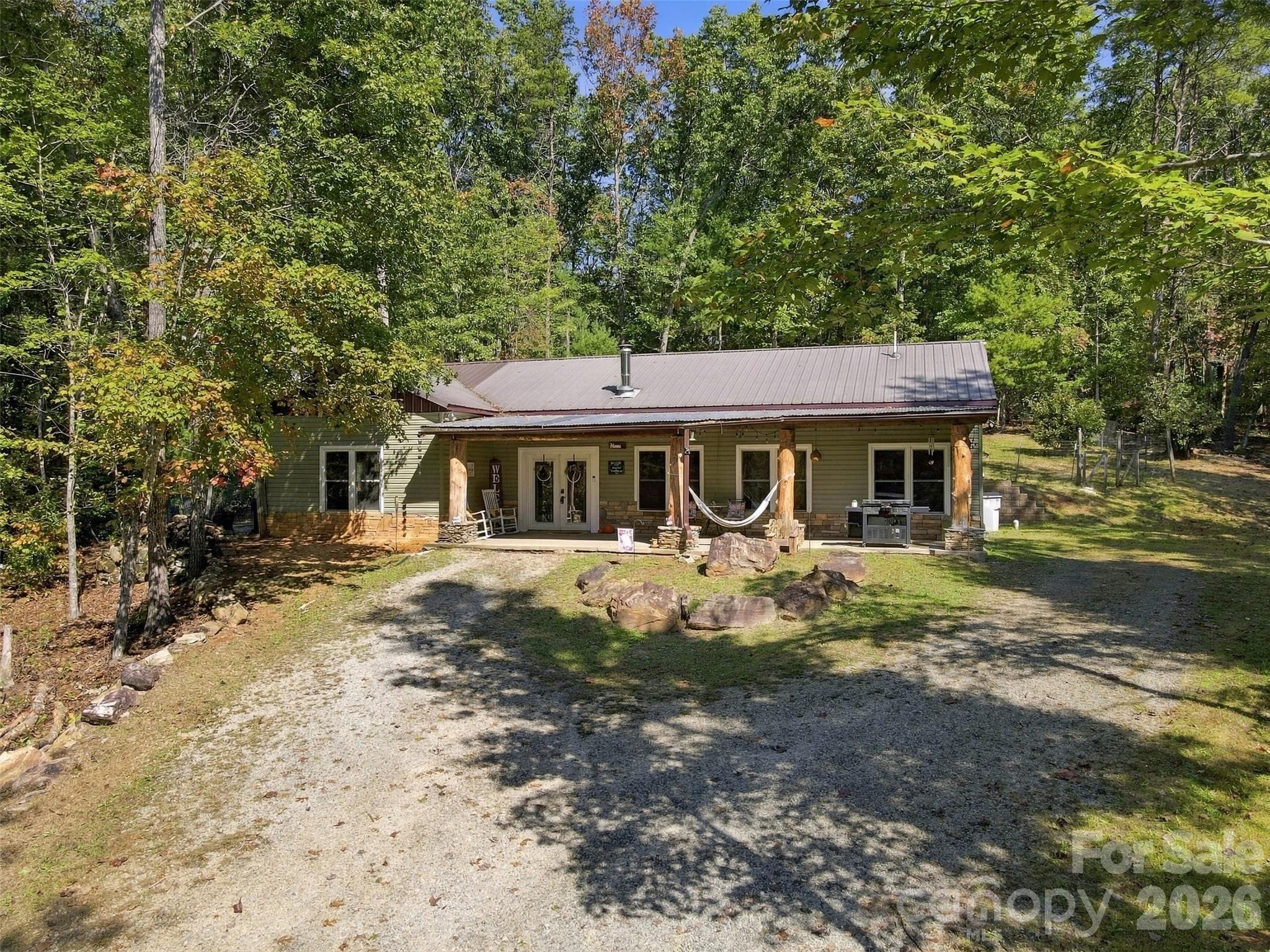 Single Family Residence at 1924 Windy Hill Place, Lenoir, photo 4 of 31