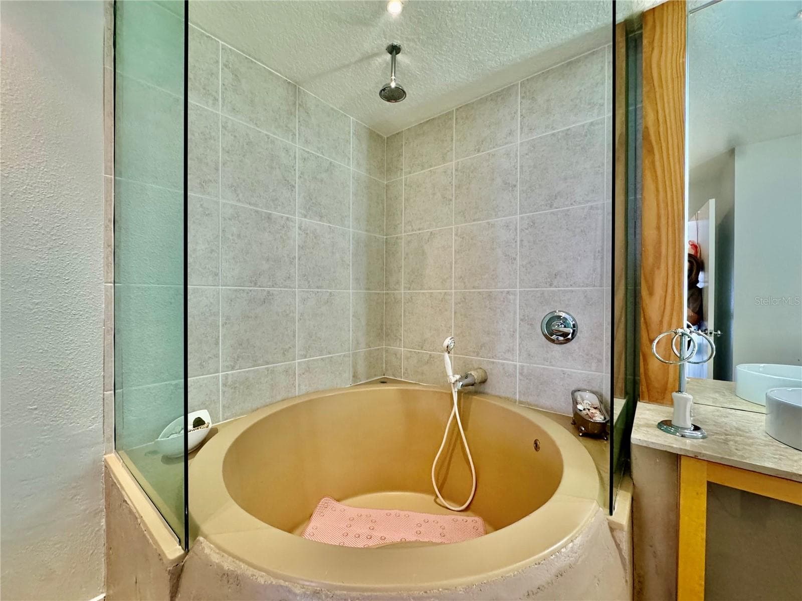 Condominium at 101 PALM HARBOR PKWY #201, PALM COAST, photo 12 of 14