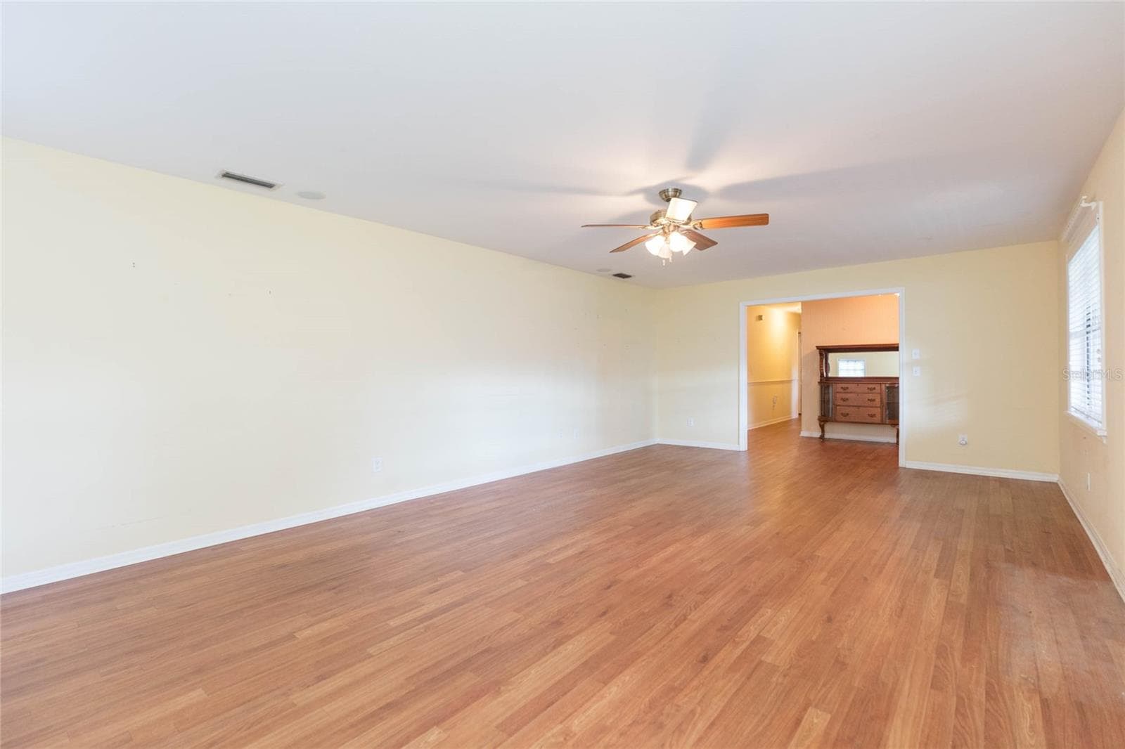 Single Family Residence at 2219 SHADEHILL CT, TAMPA, photo 12 of 49