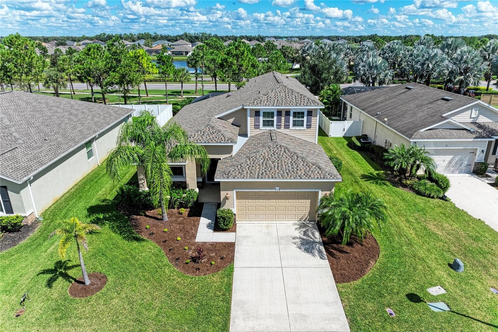 Single Family Residence at 119 BRILLIANT BLOOM CT, BRADENTON, photo 5 of 68