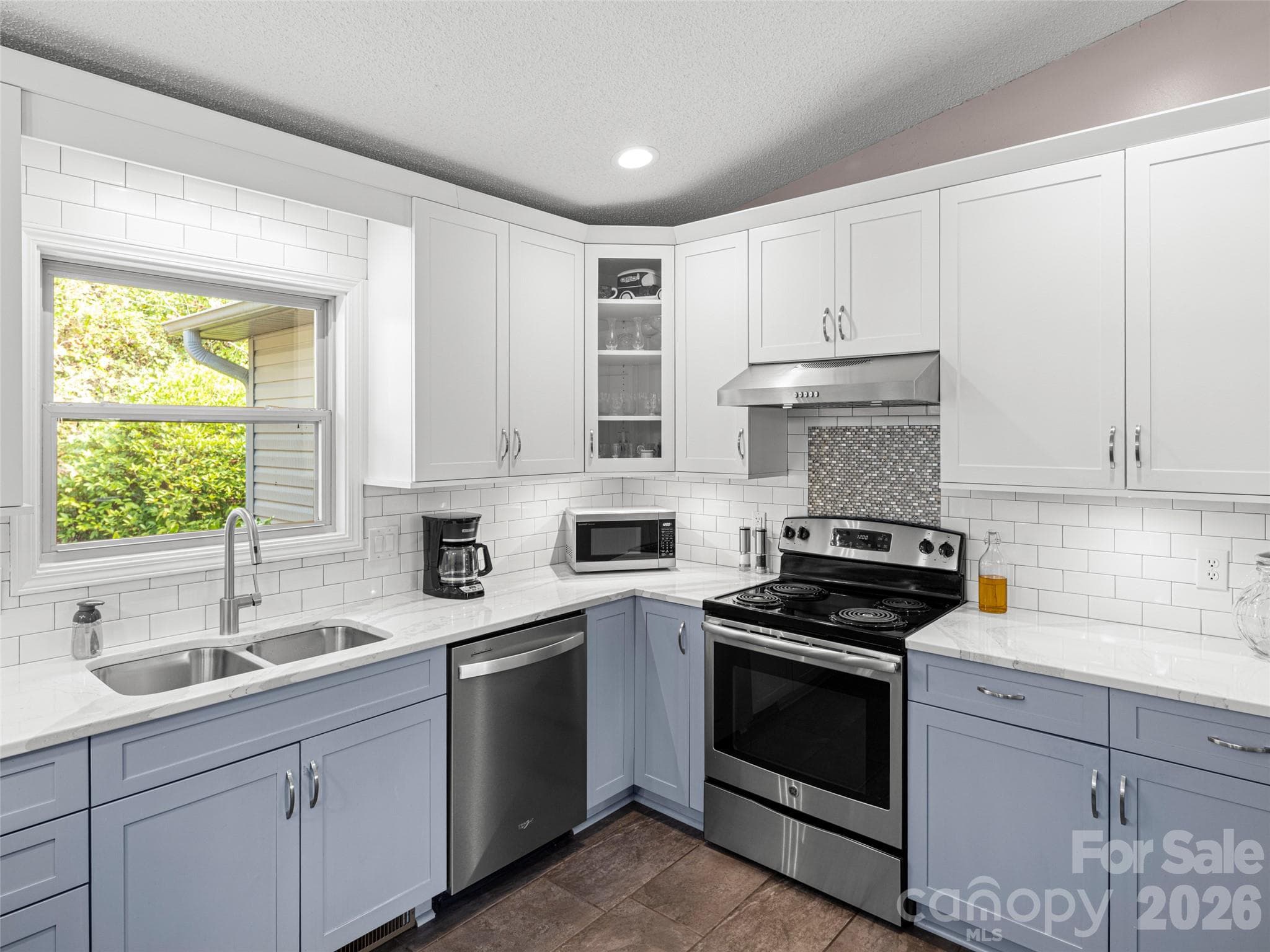 Single Family Residence at 22 Evening Shade Drive, Weaverville, photo 13 of 32
