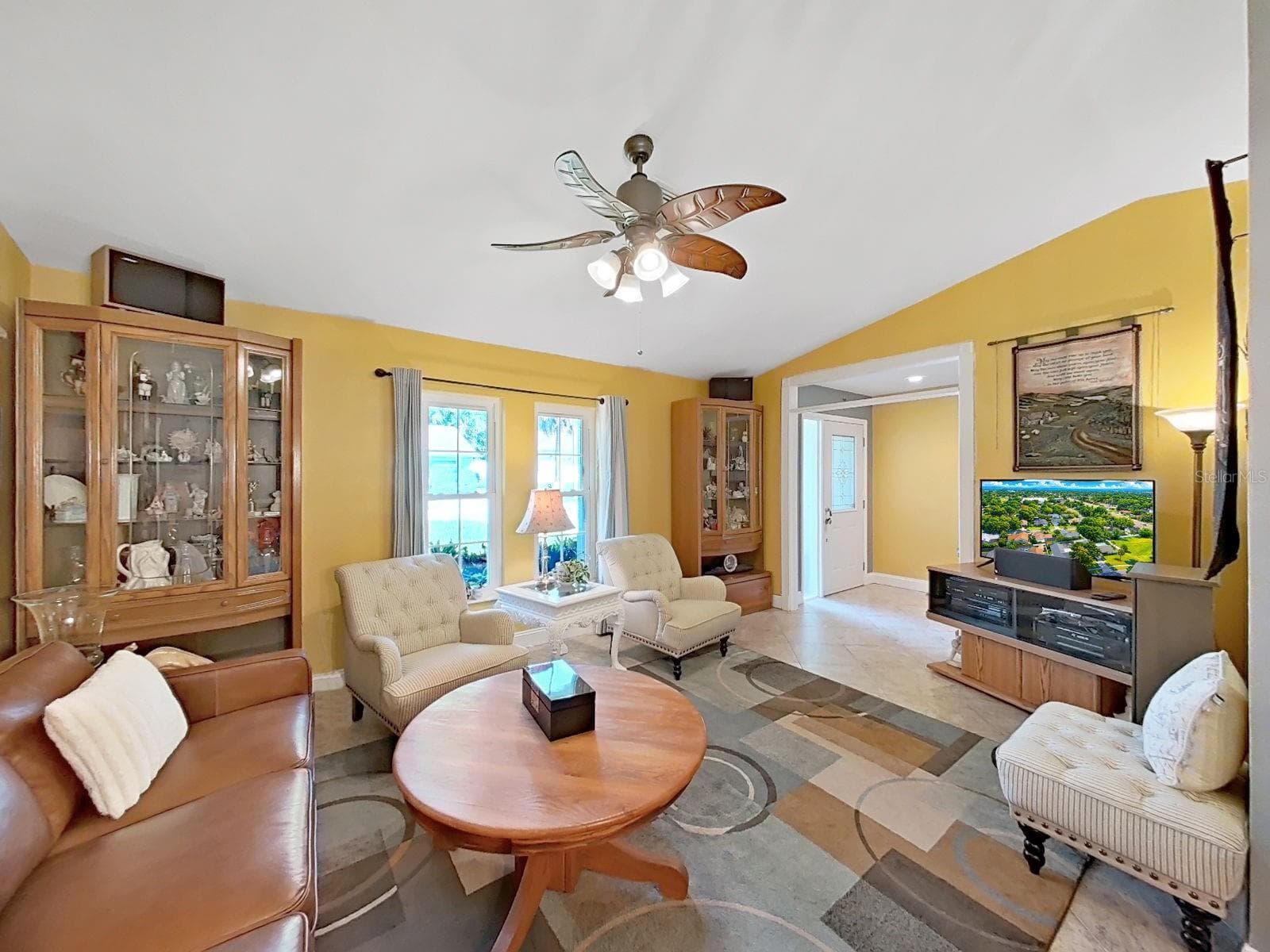 Living room - 169 FOXCROFT DR W, PALM HARBOR