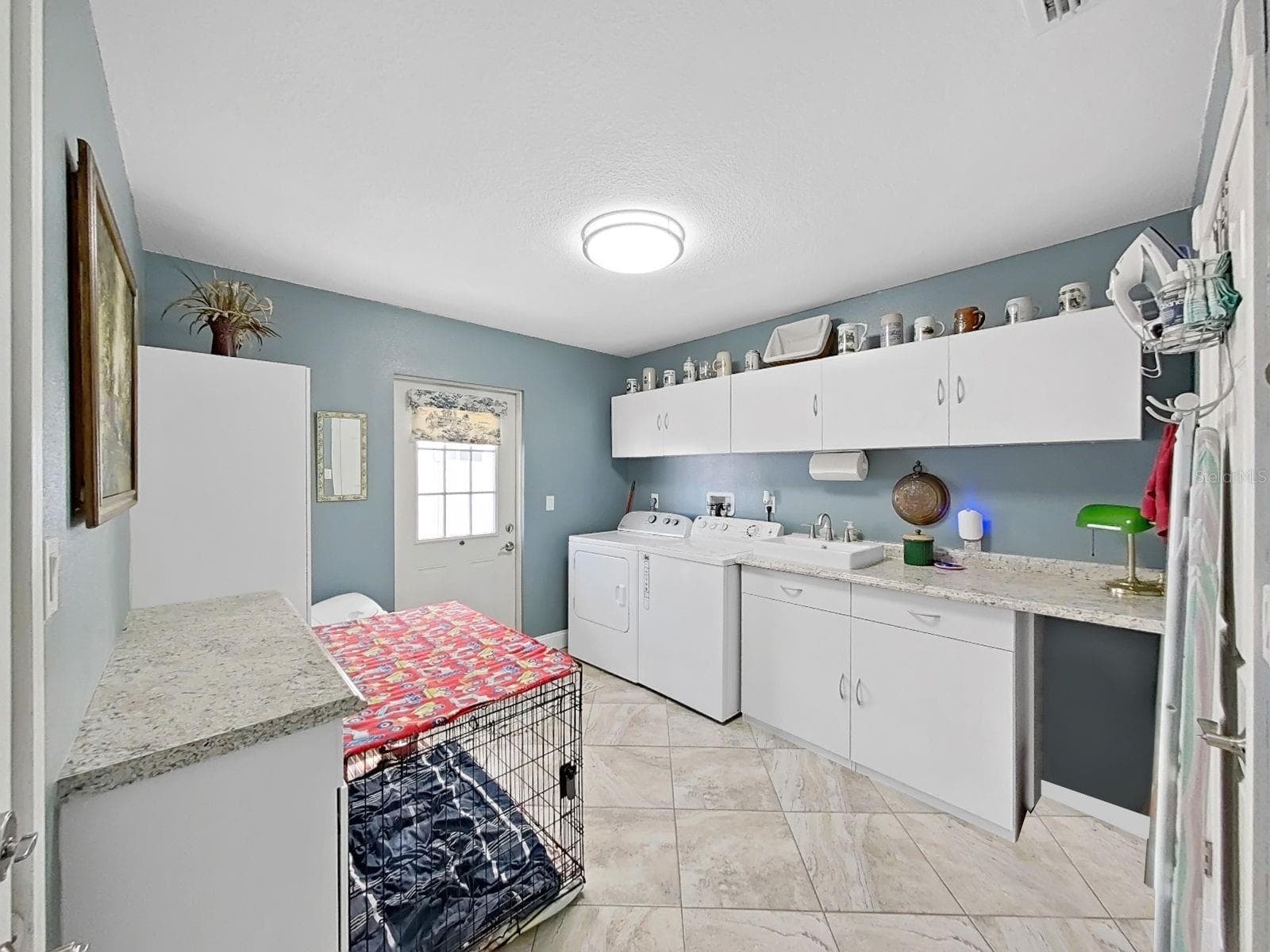 Laundry toom - 169 FOXCROFT DR W, PALM HARBOR
