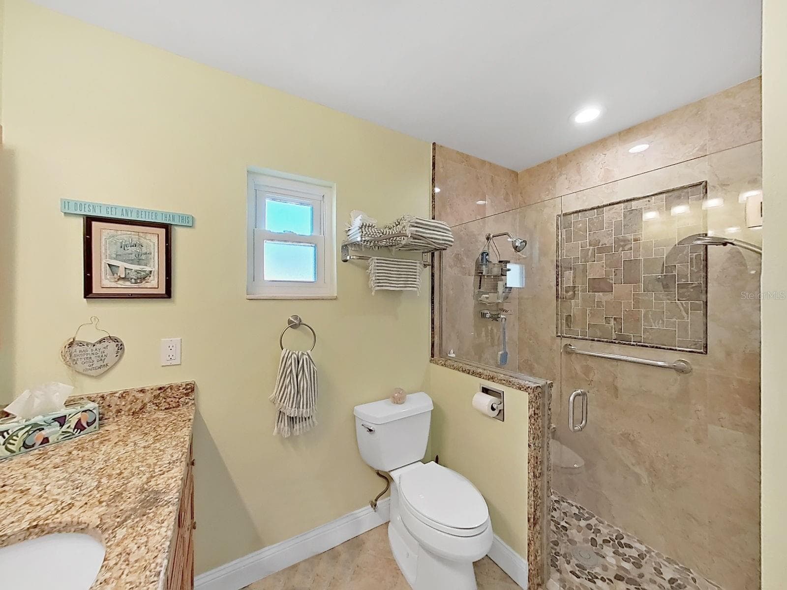 Walk in Shower - 169 FOXCROFT DR W, PALM HARBOR
