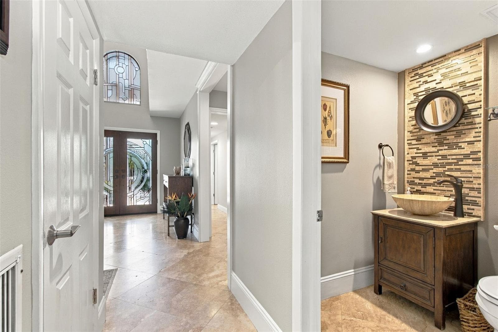 Single Family Residence at 707 SNUG IS, CLEARWATER BEACH, photo 11 of 85