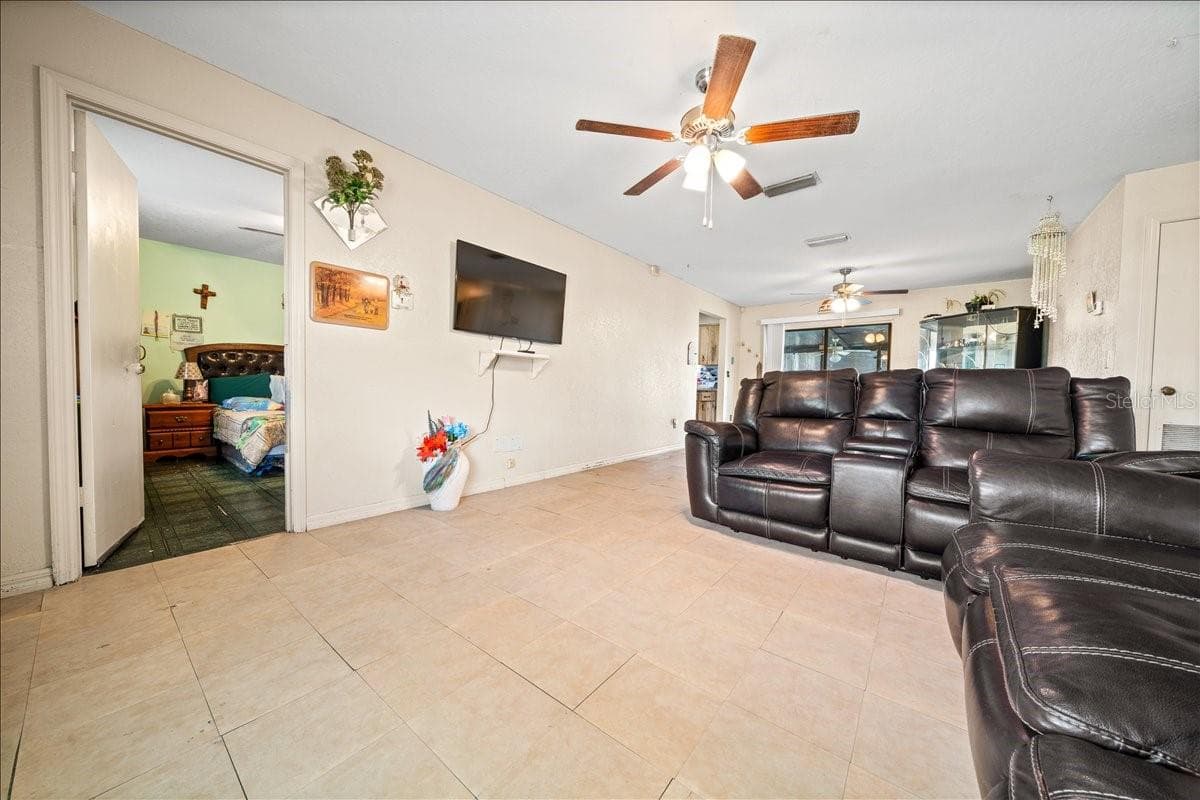 Single Family Residence at 4731 SW 138TH LOOP, OCALA, photo 4 of 61