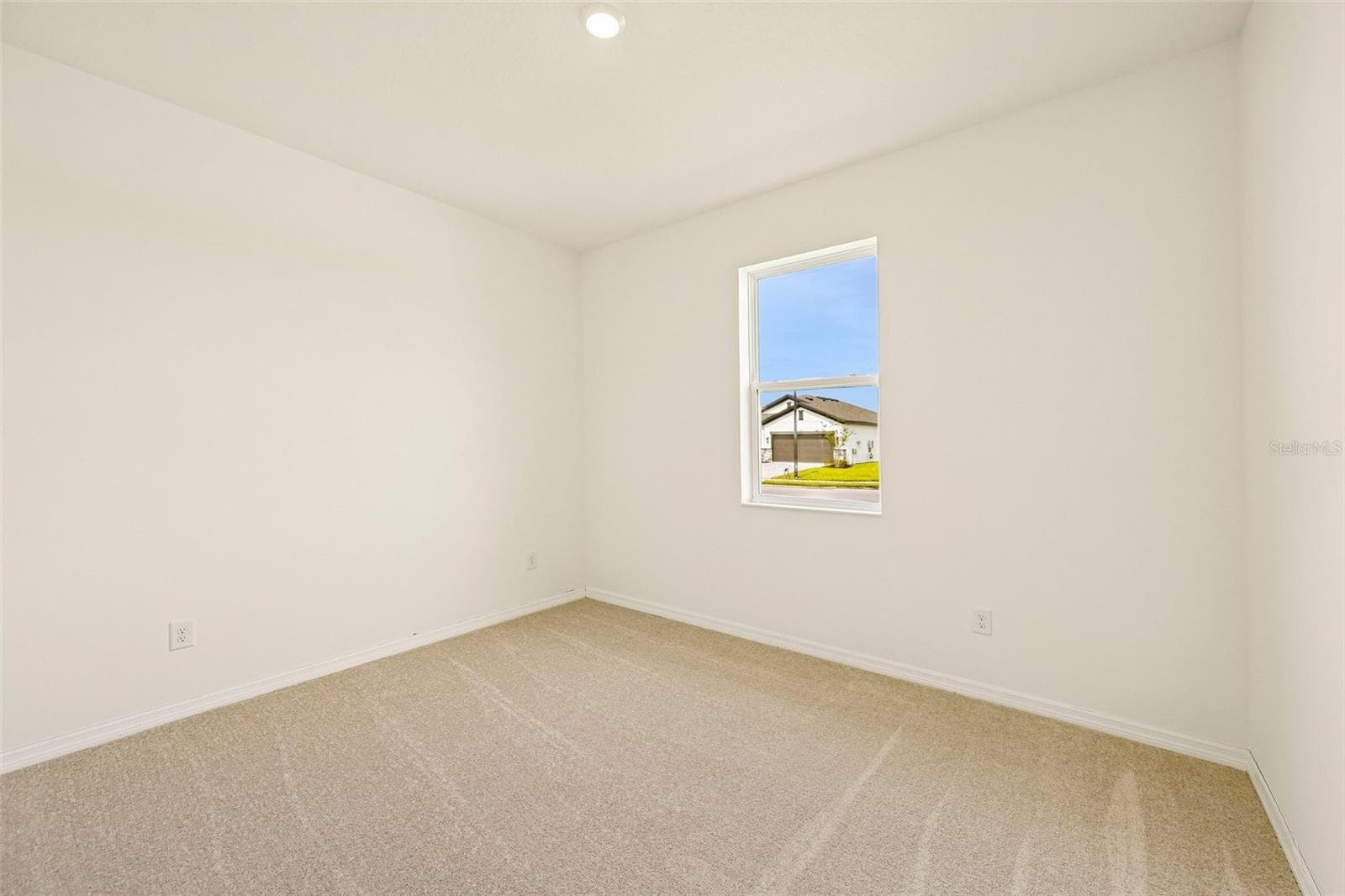 Single Family Residence at 8721 CANARD CV, PALMETTO, photo 14 of 29