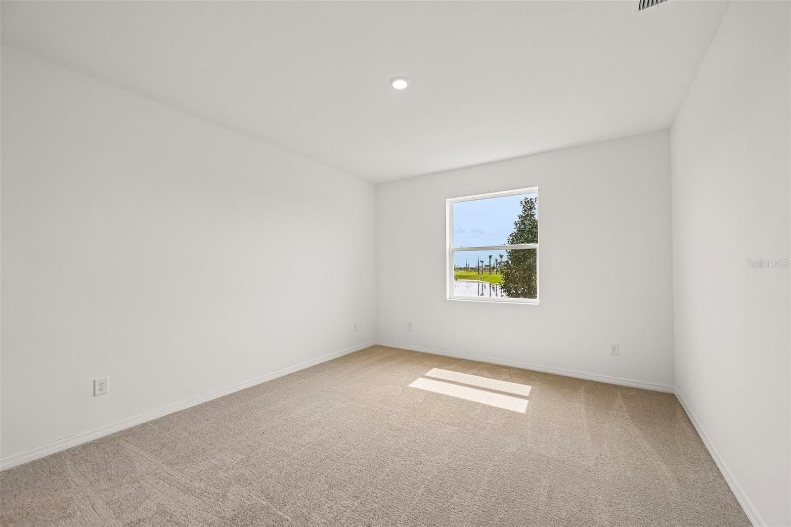 Single Family Residence at 8721 CANARD CV, PALMETTO, photo 21 of 29