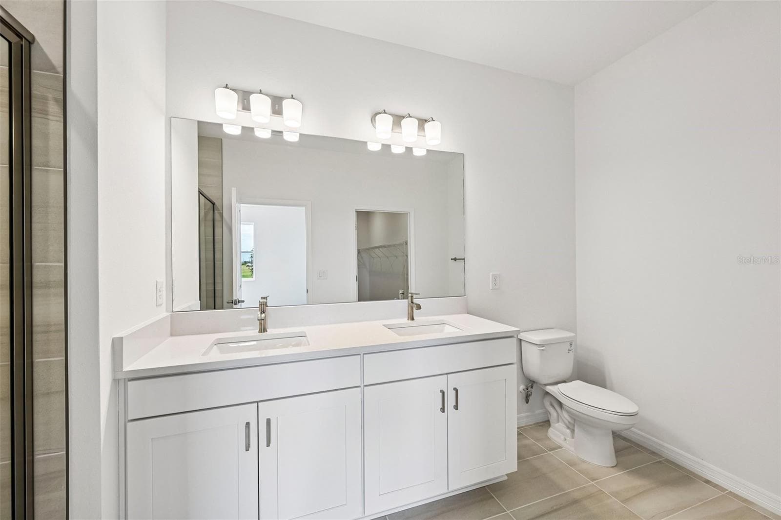Single Family Residence at 8721 CANARD CV, PALMETTO, photo 25 of 29