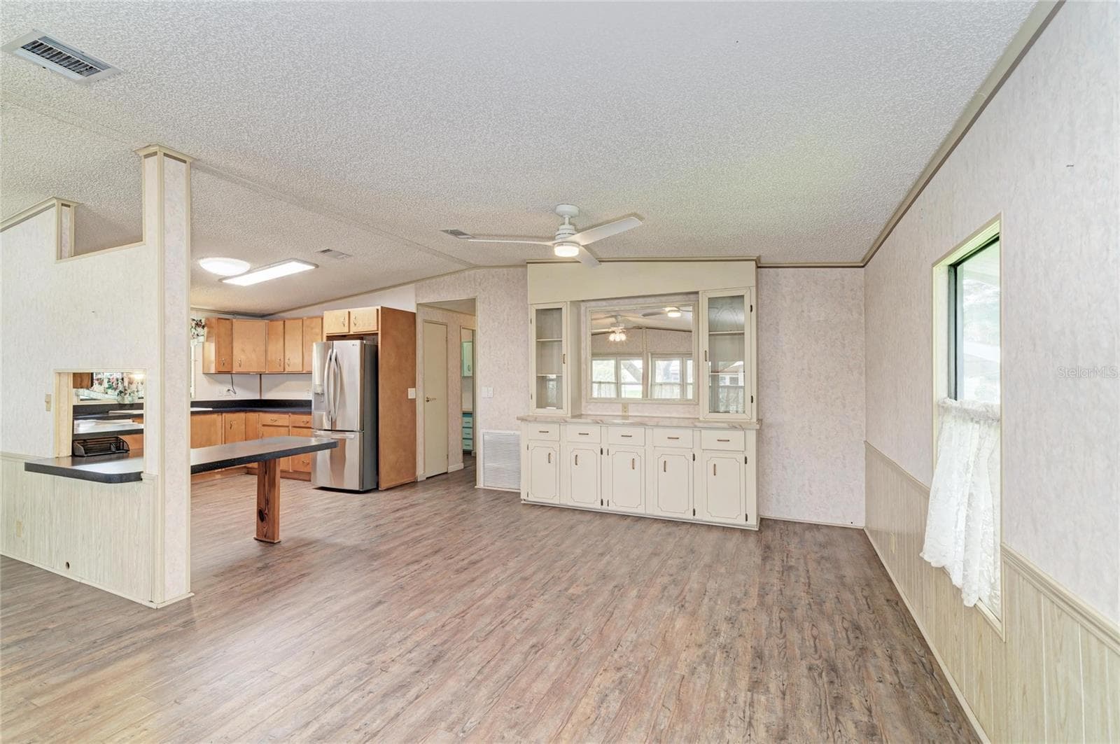 Manufactured Home at 42 MEADOWLARK CIR, ELLENTON, photo 13 of 53
