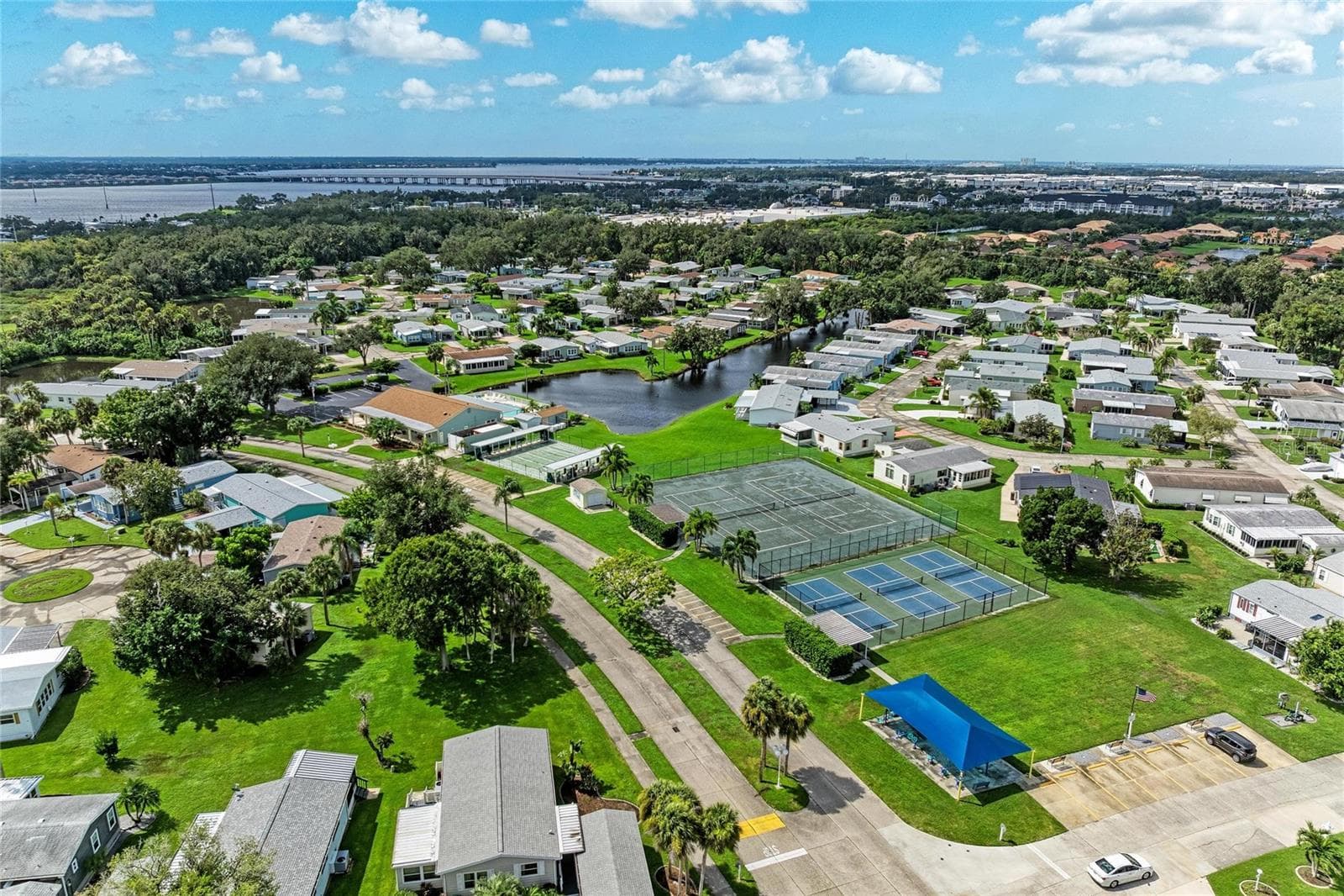 Manufactured Home at 42 MEADOWLARK CIR, ELLENTON, photo 42 of 53