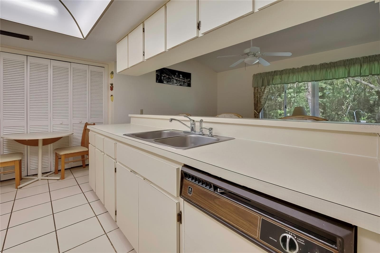 Single Family Residence at 5517 PIEDMONT DR, SPRING HILL, photo 15 of 41