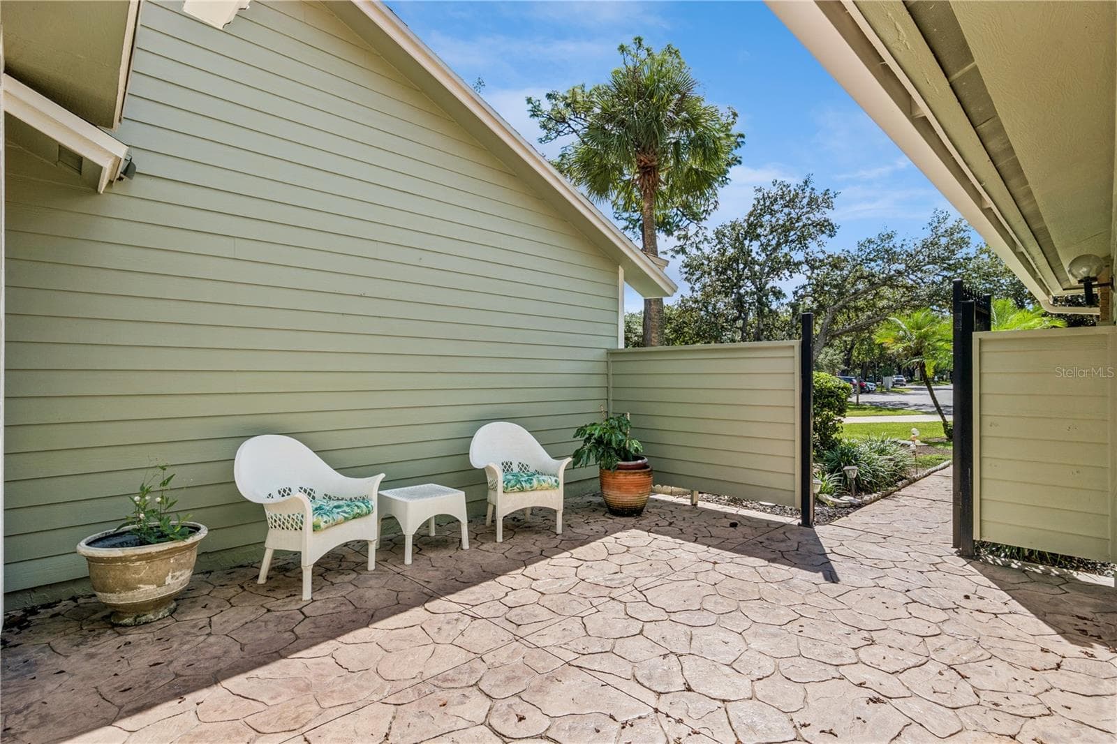 Townhouse at 440 EVESHAM PL, LONGWOOD, photo 4 of 48