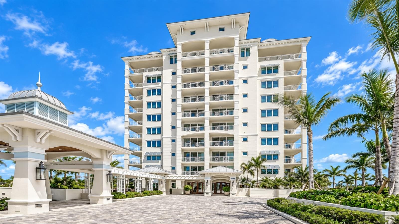 ORCHID BEACH CLUB RESIDENCES