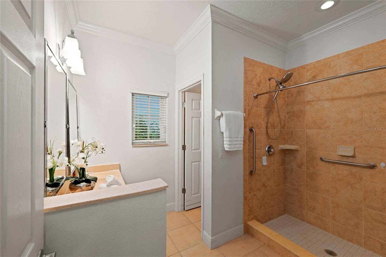 Primary bath - 5326 CHATAS LN, ORLANDO