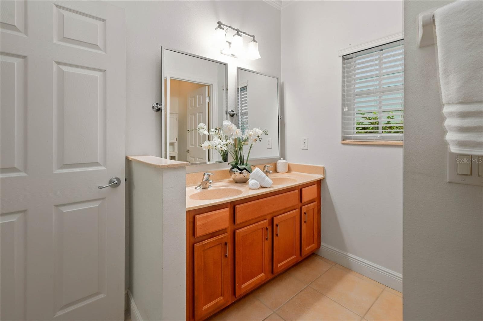 Single Family Residence at 5326 CHATAS LN, ORLANDO, photo 19 of 30