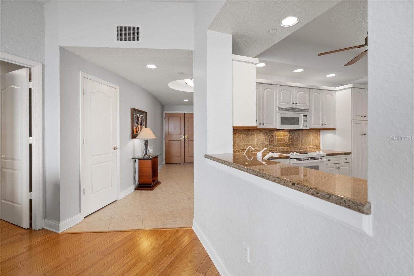 Condominium at 1200 GULF BLVD #1704, CLEARWATER, photo 12 of 68