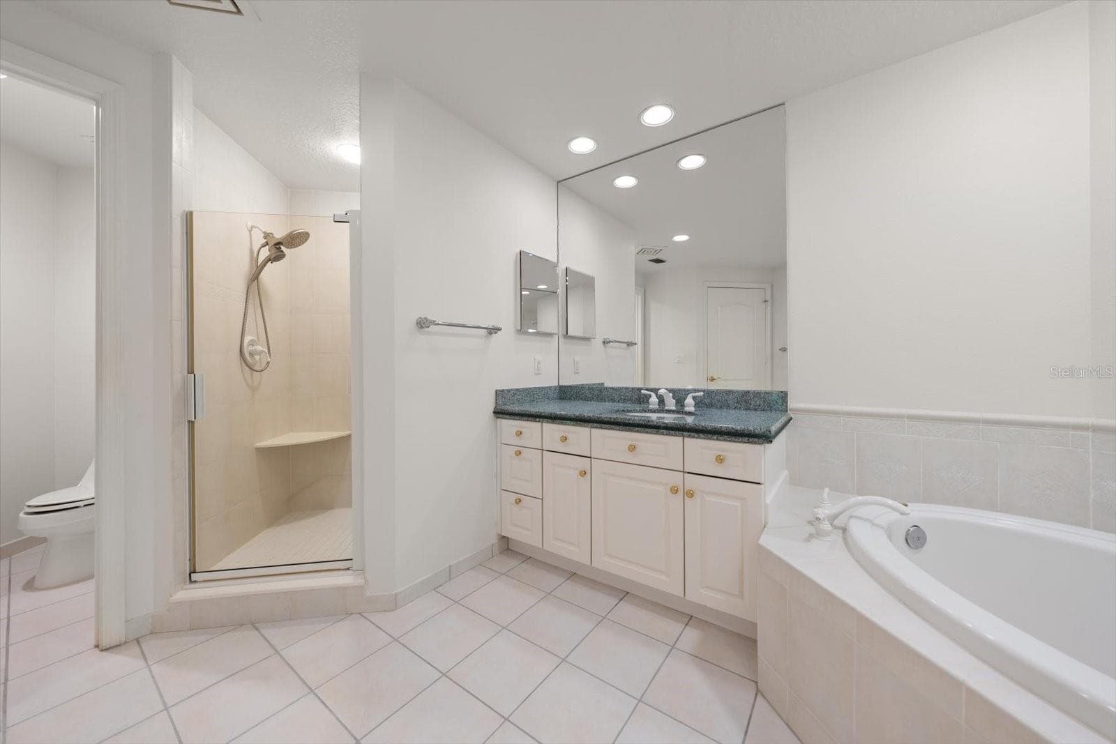 Condominium at 1200 GULF BLVD #1704, CLEARWATER, photo 22 of 68