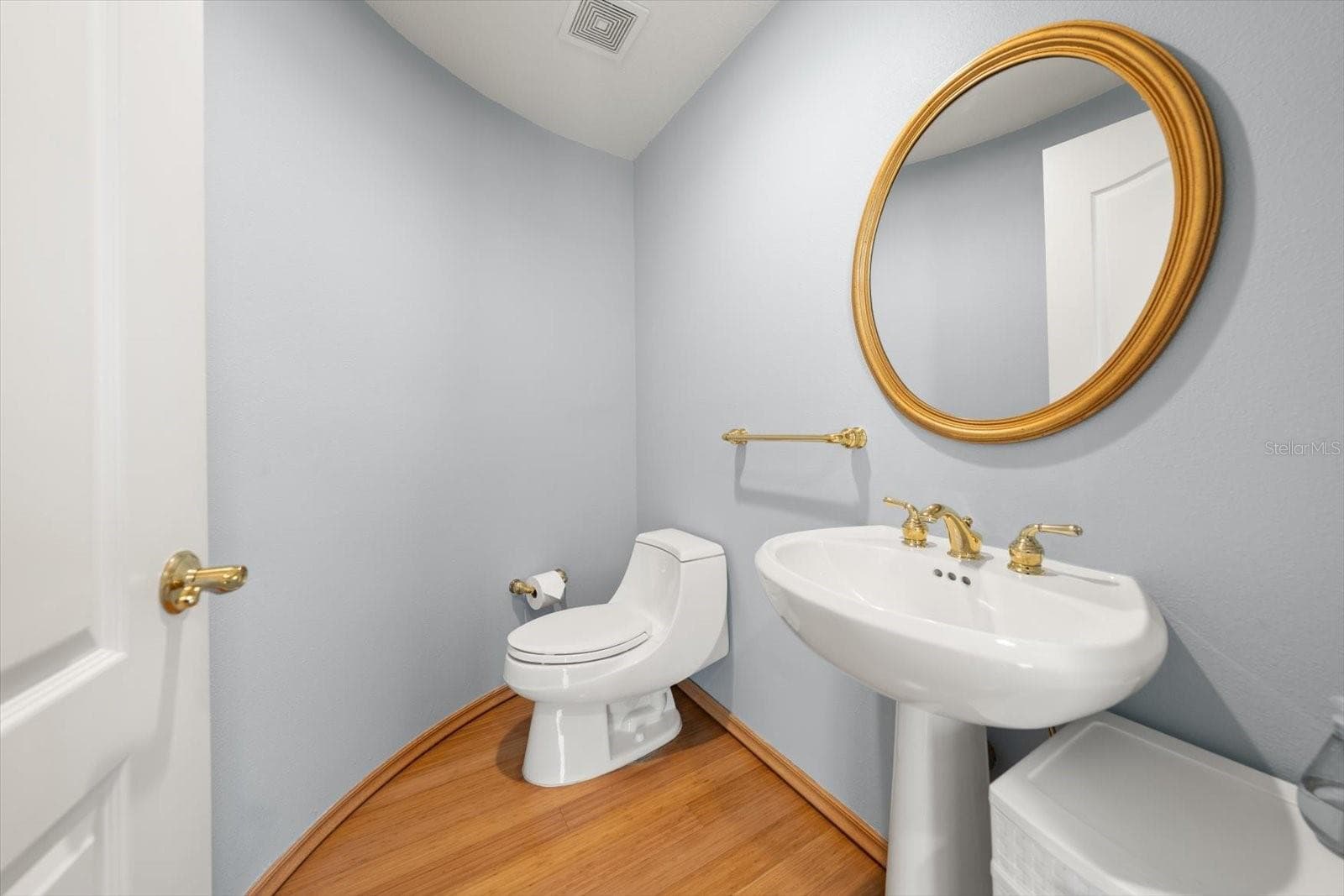 Condominium at 1200 GULF BLVD #1704, CLEARWATER, photo 23 of 68