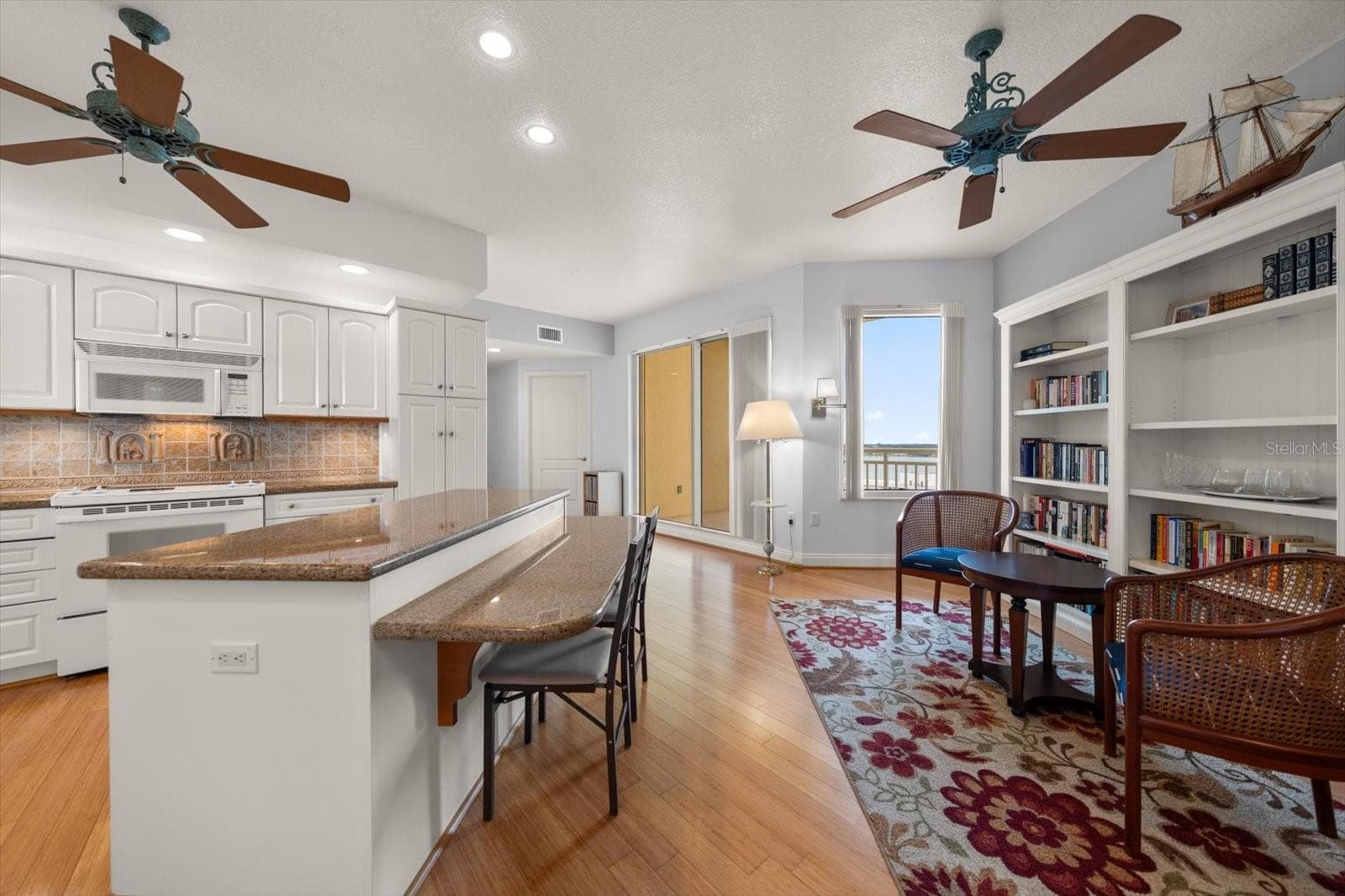 Condominium at 1200 GULF BLVD #1704, CLEARWATER, photo 27 of 68