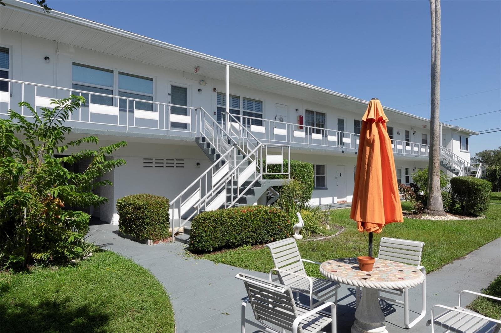 Condominium at 5915 18TH ST N #16, ST PETERSBURG, photo 4 of 38