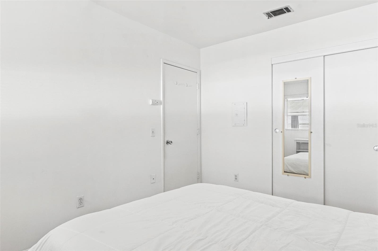 Condominium at 5915 18TH ST N #16, ST PETERSBURG, photo 16 of 38