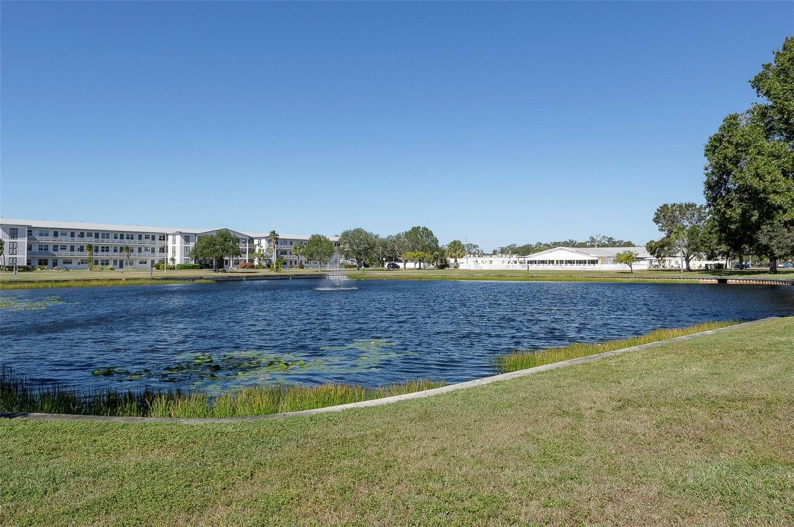 Condominium at 5915 18TH ST N #16, ST PETERSBURG, photo 24 of 38