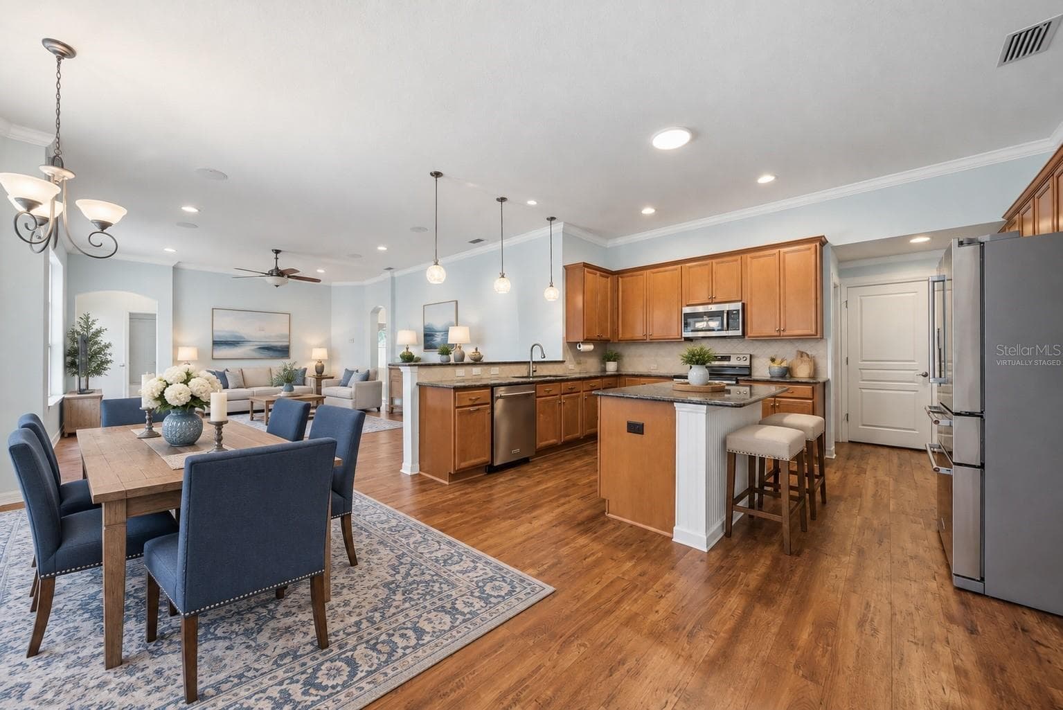 virtually staged - 7137 DERWENT GLEN CIR, LAND O LAKES