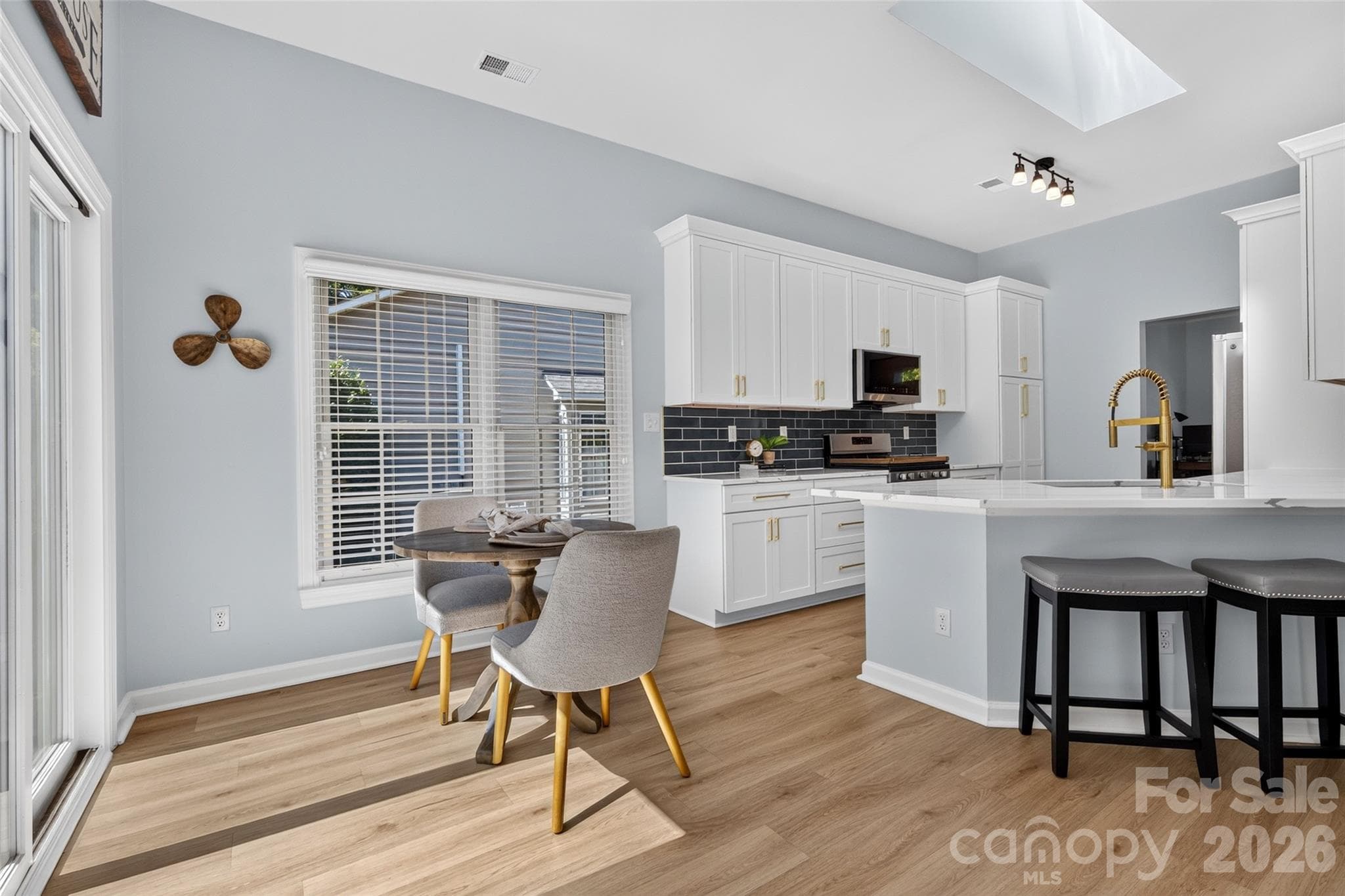 Dining Area - 17214 Chardonnay Court, Cornelius