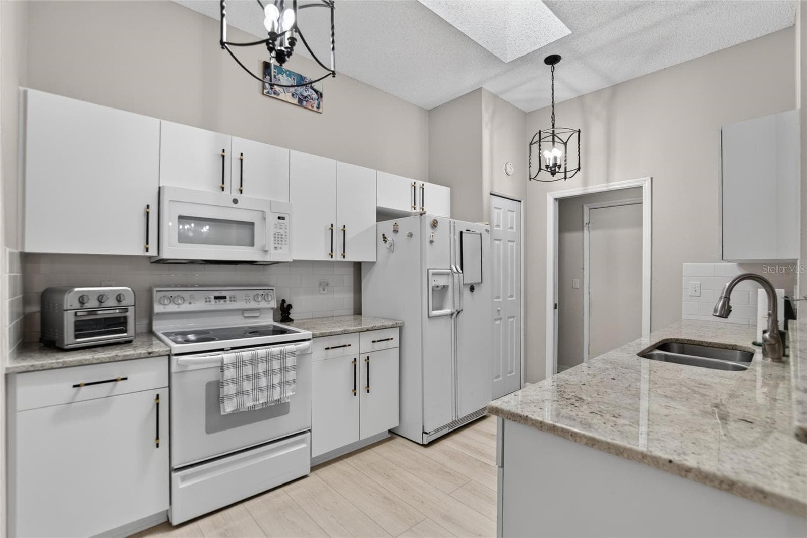 Condominium at 2433 NEW HAVEN CIR, SUN CITY CENTER, photo 31 of 40